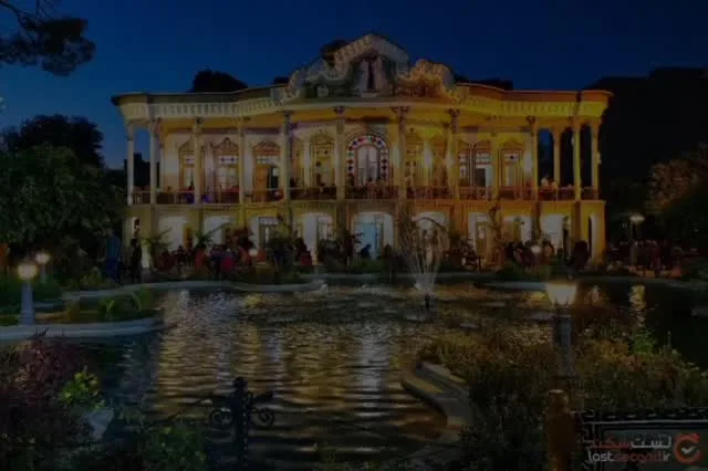 نمای شب عمارت شاپوری